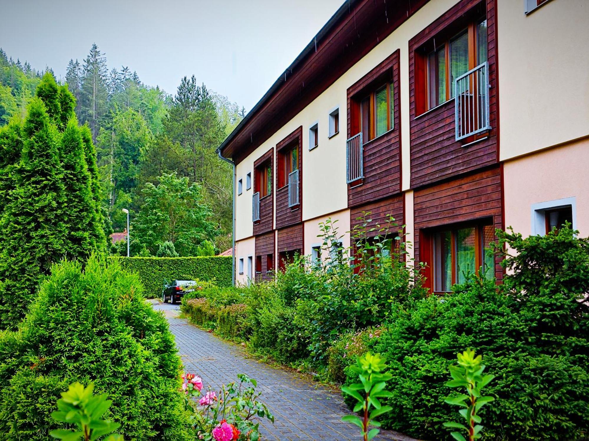 Geyserpark Village Karlovy Vary Exterior photo