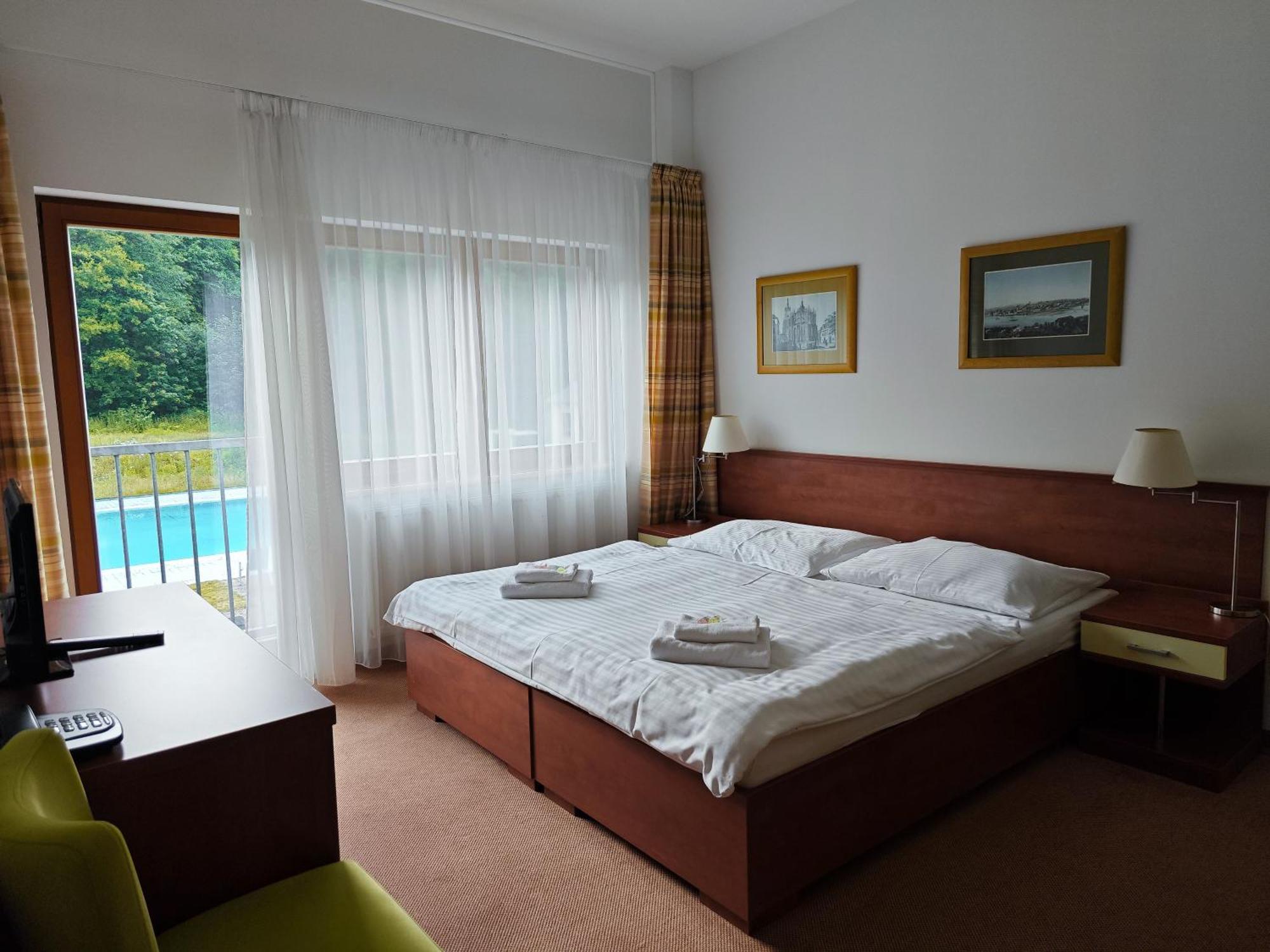 Geyserpark Village Karlovy Vary Exterior photo